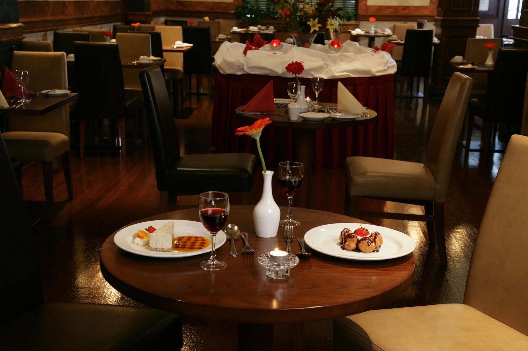 The Victoria Hotel Galway Esterno foto