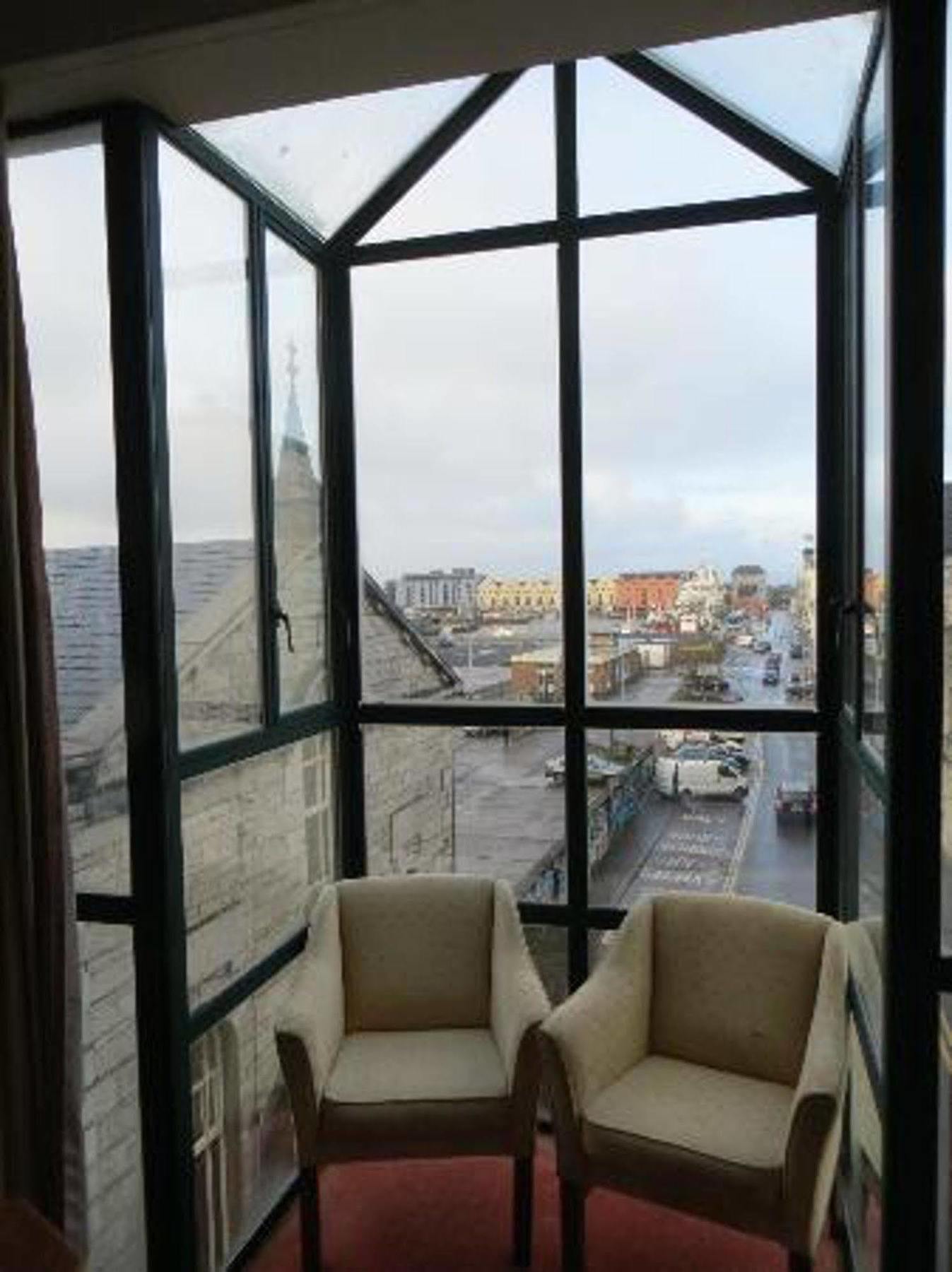 The Victoria Hotel Galway Esterno foto